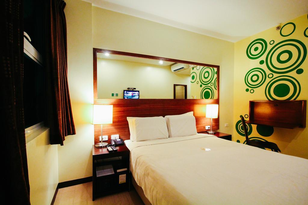 Go Hotels Μπακολόντ Δωμάτιο φωτογραφία