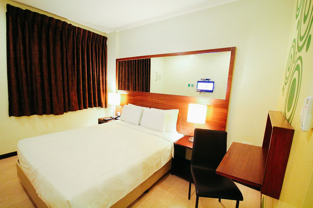 Go Hotels Μπακολόντ Εξωτερικό φωτογραφία